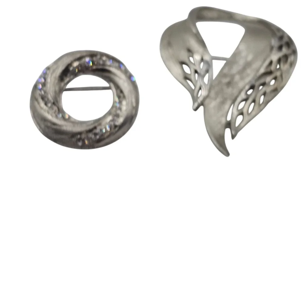 Abstract Ribbon Teardrop and Circle Brooch Silver Tone Openwork Sculptural 2pc